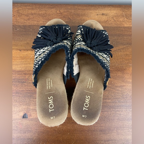 Toms Junie Black Woven Tassel Heeled Espadrille Sandals Peep Toe Women’s 7. - Picture 10 of 11